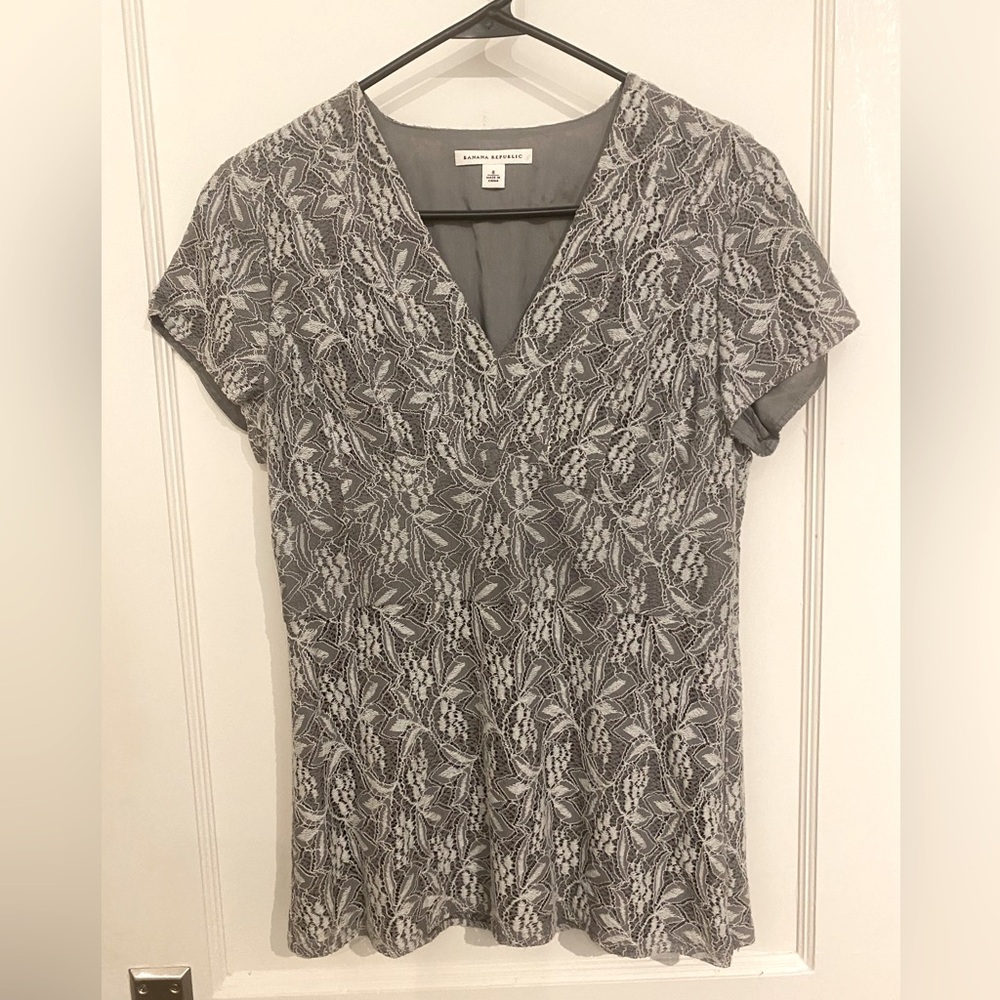 Banana Republic Lace Blouse Size 8 (M)